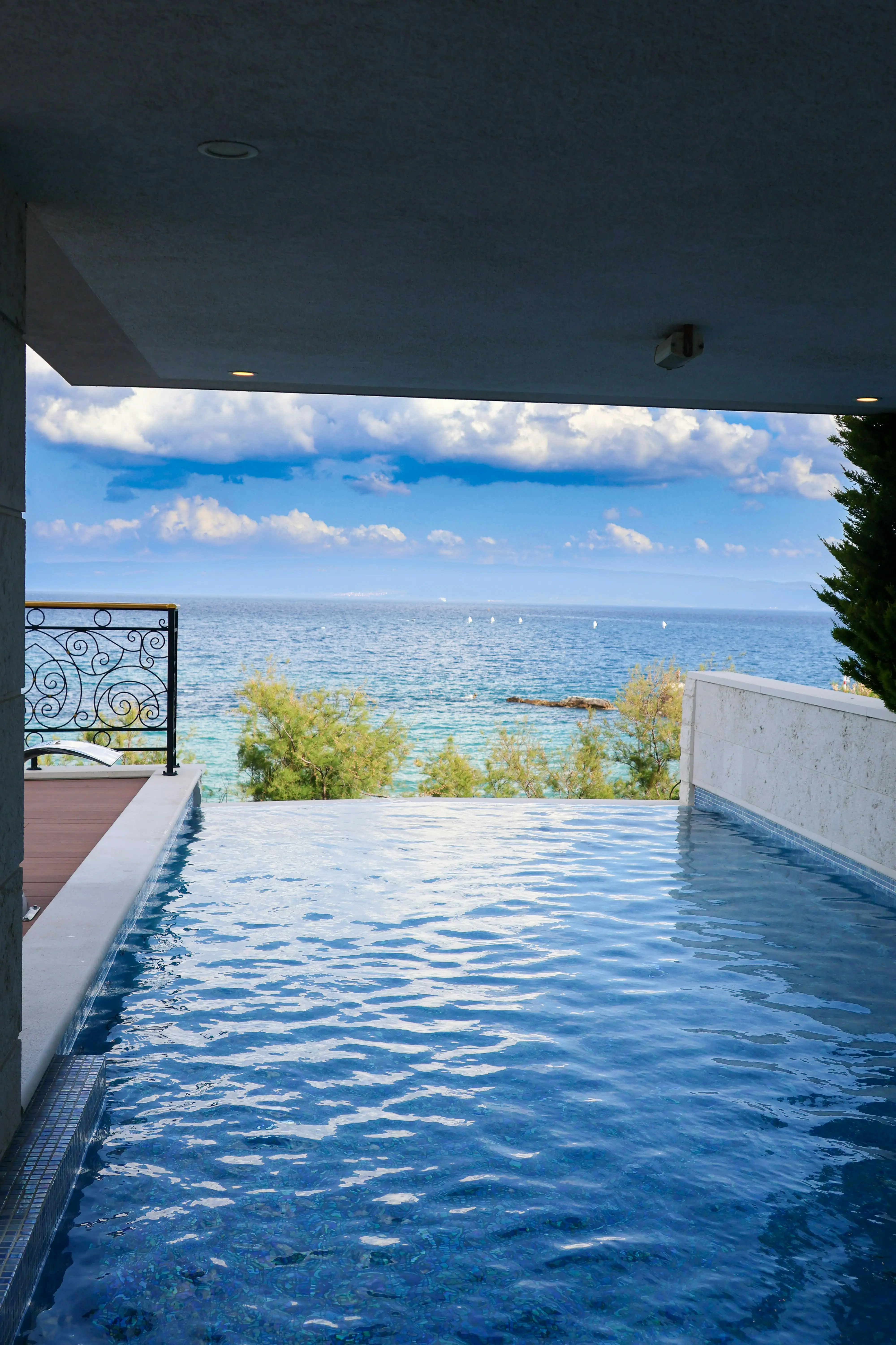 Quiet luxury pool overlooking the Croatian coastline